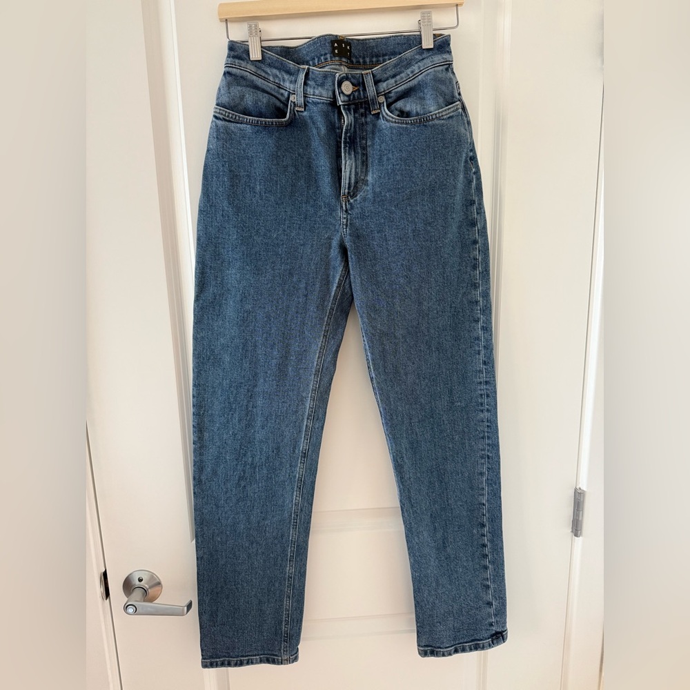 Asket Classic Straight Mom Blue Denim Jeans Boot Cut New without tag 27/32